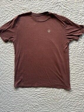 Volcom T-Shirt Size M Burgundy Casual
